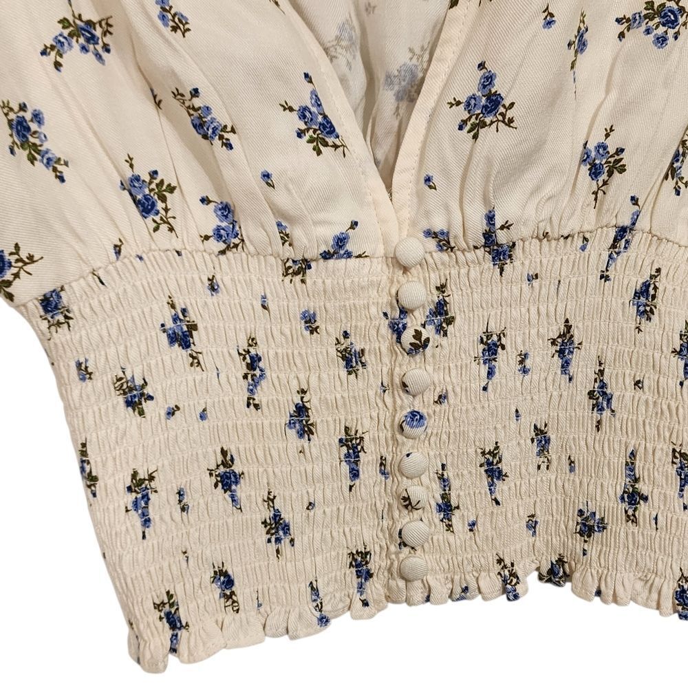 Forever 21 Crop Top S Floral Smocked Dainty Coquette Festival Feminine - Picture 3 of 5